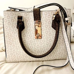 Guess Medium Crossbody Tote